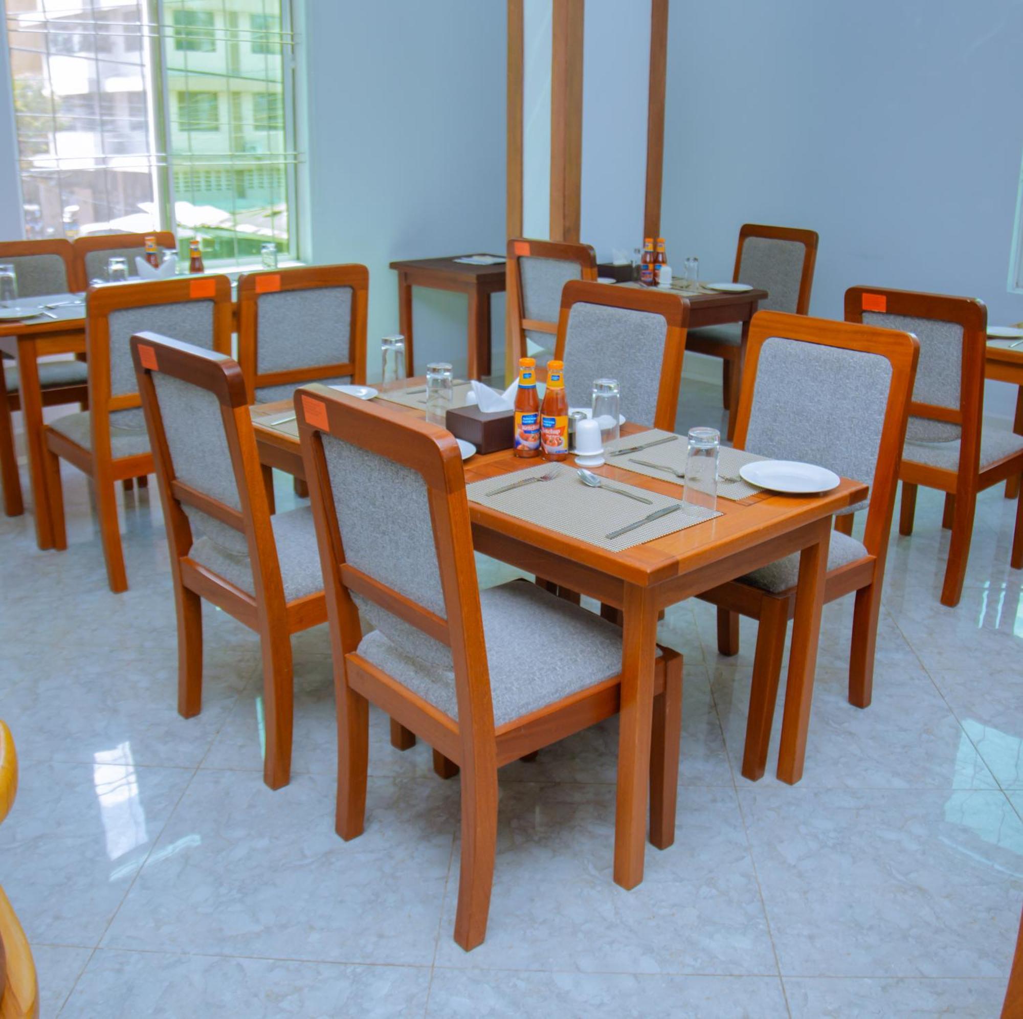 Hotel Rolax Dar es Salaam Exterior photo