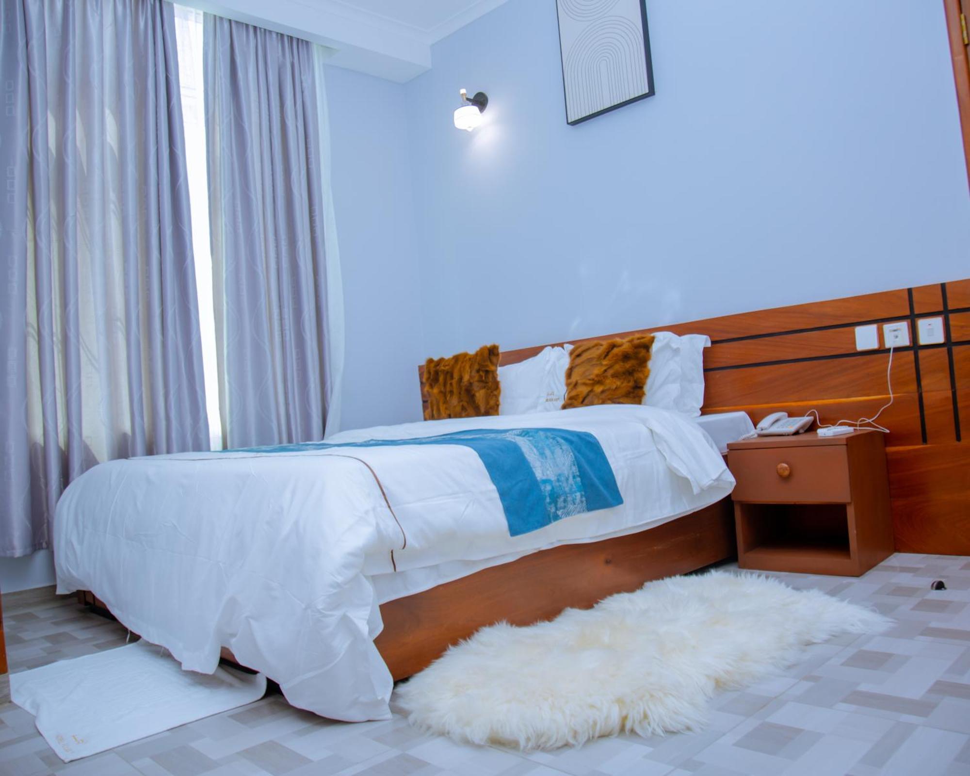 Hotel Rolax Dar es Salaam Exterior photo